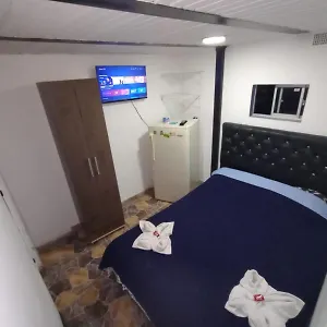 Apartamento Cerca A Embajada Americana Corferias Centro Club Militar 201